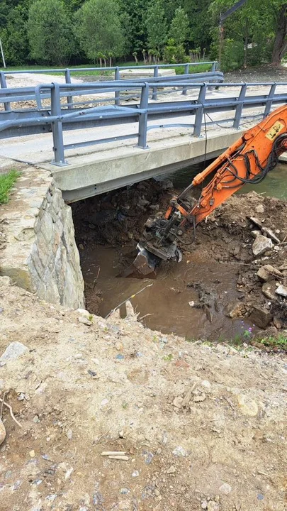 Gmina Stronie Śląskie. Odbudowa infrastruktury w Starym Gierałtowie [galeria]