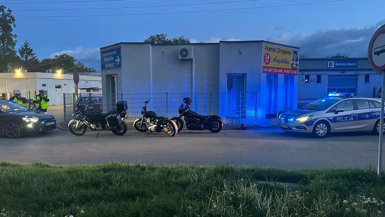 Trzej pijani motocykliści z Holandii zatrzymani przez policję