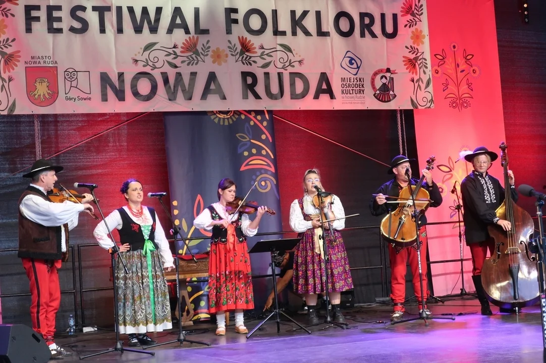 Nowa Ruda. Finał 30. Międzynarodowego Festiwalu Folkloru