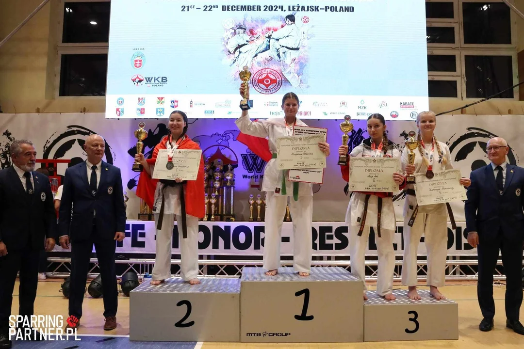 Maja Leś ze Świerk brązową medalistką Mistrzostw Europy Karate w kategorii kumite [zdjęcia] - Zdjęcie główne