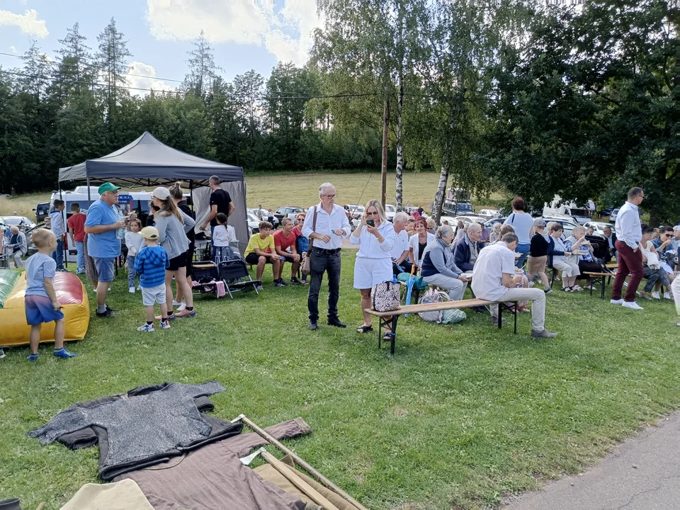 Niedzielne uroczystości odpustowe i piknik na Górze Świętej Anny w Nowej Rudzie [galeria]