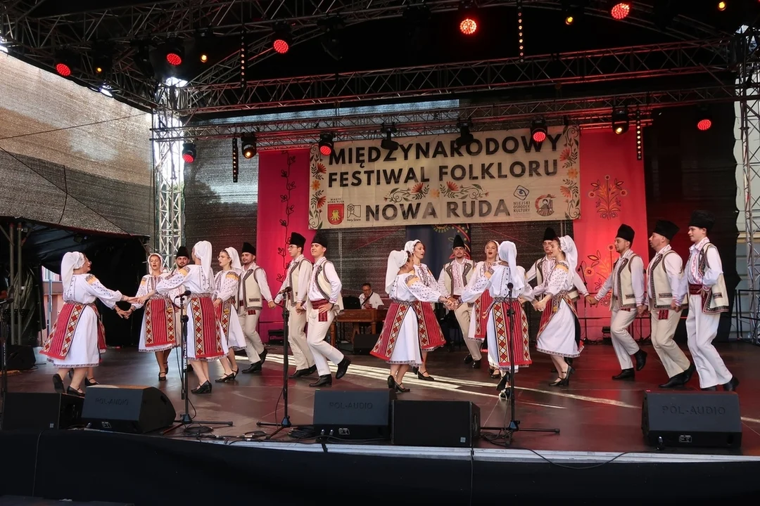 Nowa Ruda. Finał 30. Międzynarodowego Festiwalu Folkloru