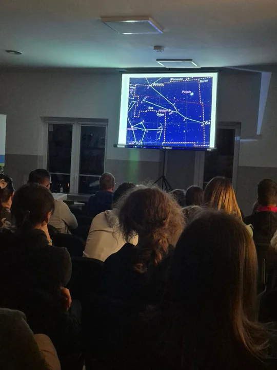 Jugów. Drugie warsztaty astronomiczne w Gminnym „Klubie Seniora” [galeria]