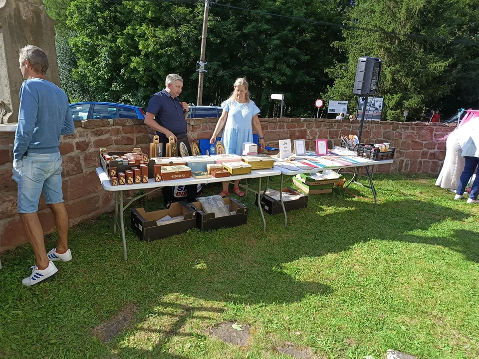 Niedzielne uroczystości odpustowe i piknik na Górze Świętej Anny w Nowej Rudzie [galeria]