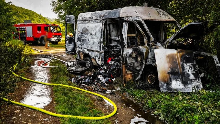 Opolnica. Kierowca na haju podpalił busa? [FOTO] - Zdjęcie główne