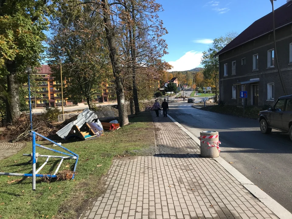 Stronie Śląskie. Tak wygląda miasto 4 tygodnie po powodzi [zdjęcia]