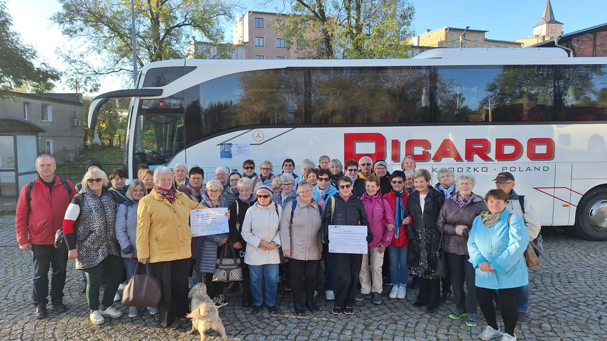 Seniorzy z gmin Radków i Police na wspólnej wycieczce [galeria]