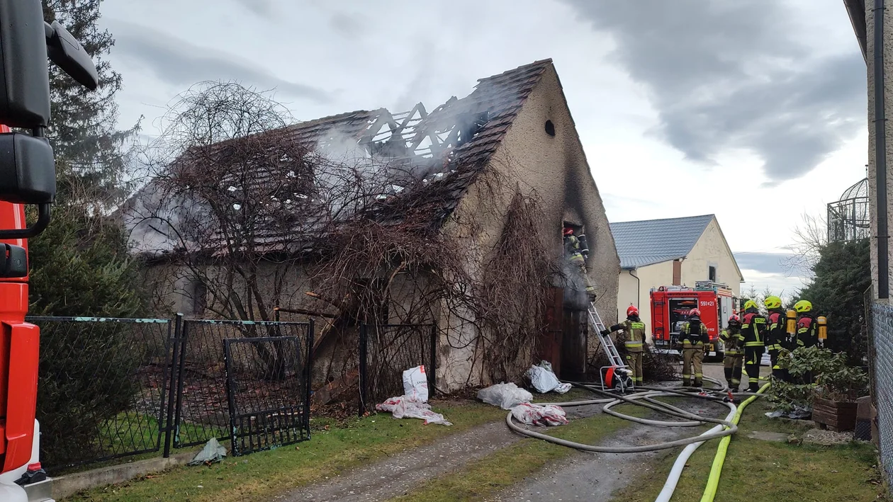 Gmina Ząbkowice Śląskie. Palił się budynek w Braszowicach