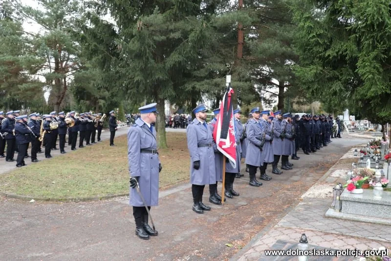 Odbył się pogrzeb młodej policjantki, która zginęła w tragicznym wypadku na krajowej ósemce
