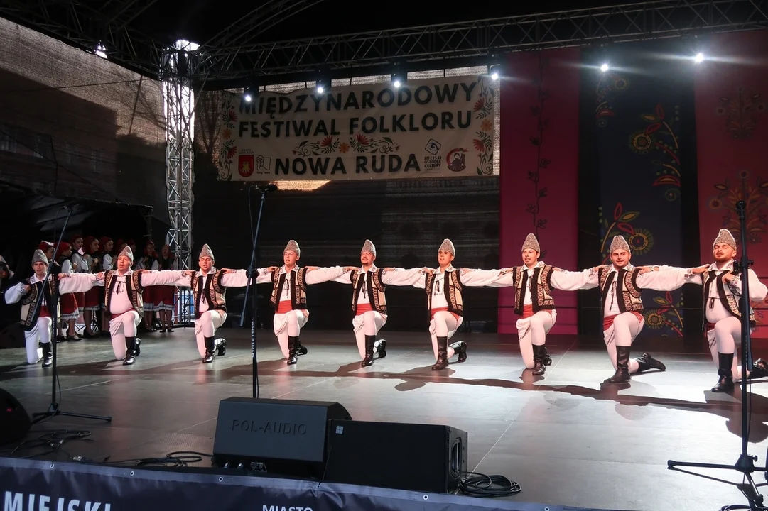 Nowa Ruda. Rozpoczął się Międzynarodowy Festiwal Folkloru [galeria]