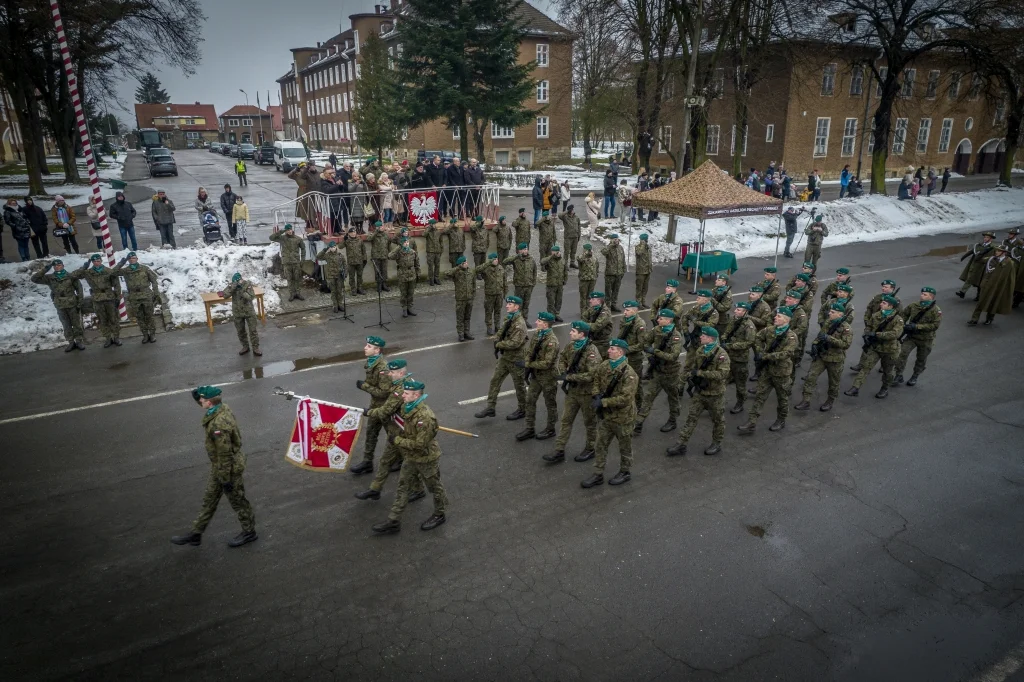 Żołnierze z 22. Karpackiego Batalionu Piechoty Górskiej wyruszają do Kosowa - Zdjęcie główne