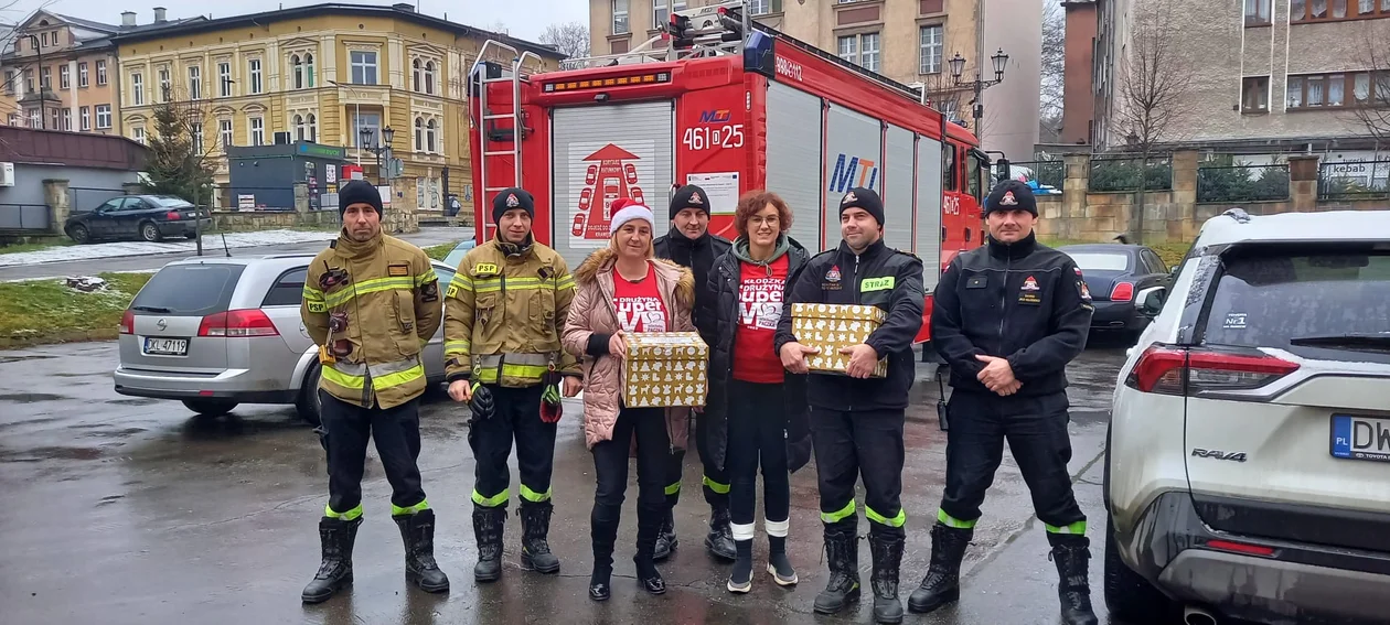 Kłodzko. Strażacy przyłączyli się do Szlachetnej Paczki - Zdjęcie główne