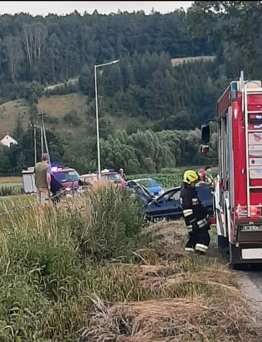 Czerwieńczyce. Podczas mijania stracił panowanie nad pojazdem i wpadł do rowu