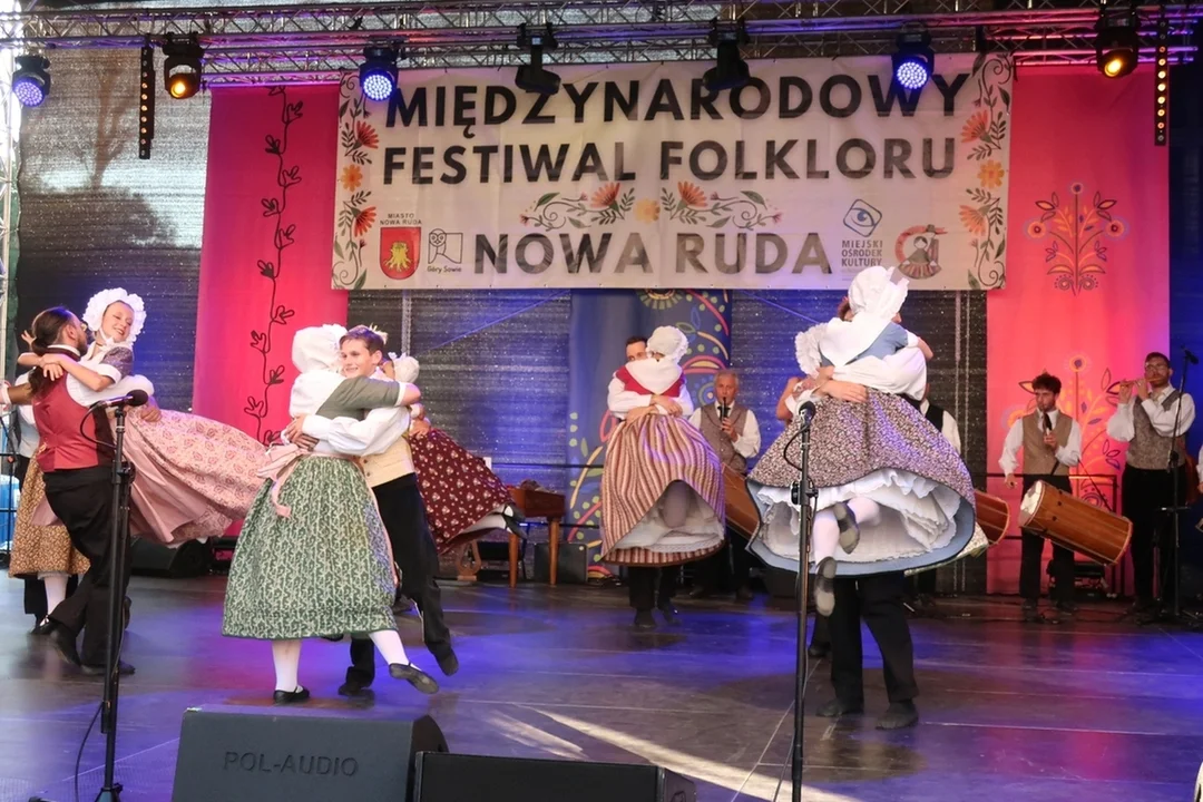 Nowa Ruda. Finał 30. Międzynarodowego Festiwalu Folkloru