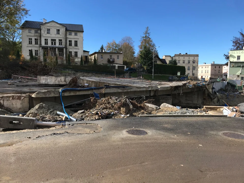 Lądek-Zdrój. Tak wygląda miasto 4 tygodnie po powodzi [zdjęcia]