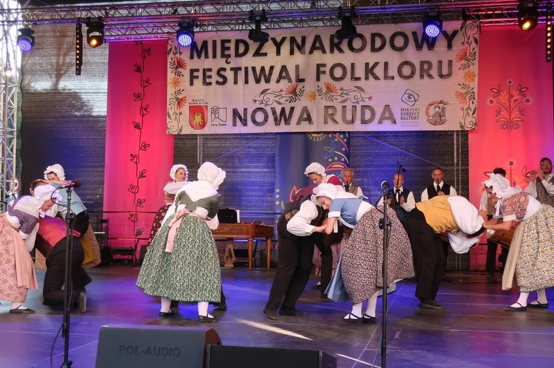 Nowa Ruda. Finał 30. Międzynarodowego Festiwalu Folkloru