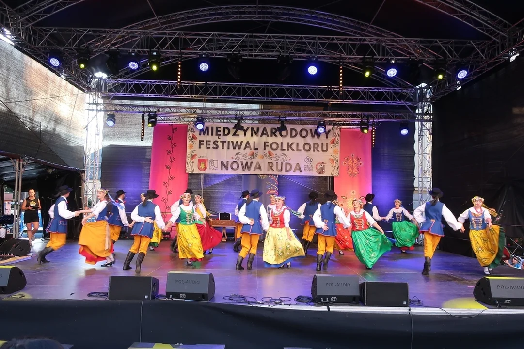 Nowa Ruda. Finał 30. Międzynarodowego Festiwalu Folkloru