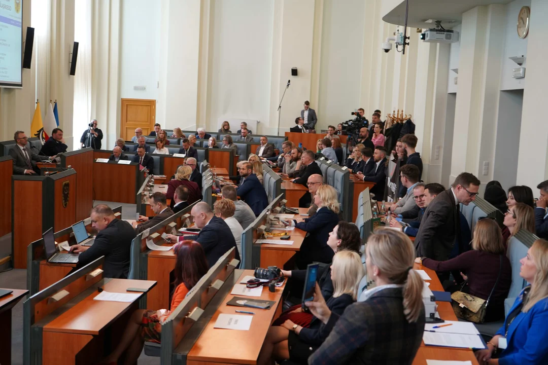 5 mln zł dla dolnośląskich gmin po powodzi. Samorząd województwa uruchamia wsparcie z Dolnośląskiego Funduszu Pomocy Rozwojowej