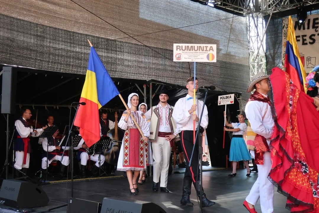 Nowa Ruda. Rozpoczął się Międzynarodowy Festiwal Folkloru [galeria]