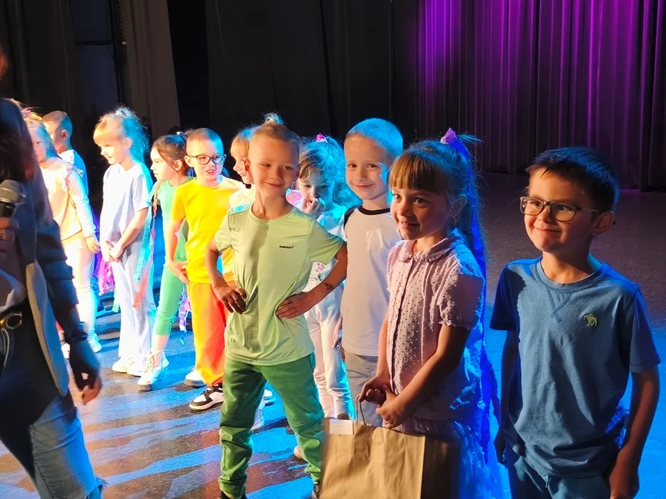 Nowa Ruda. Kolorowy Festiwal Piosenki Przedszkolnej w Miejskim Ośrodku Kultury [galeria]