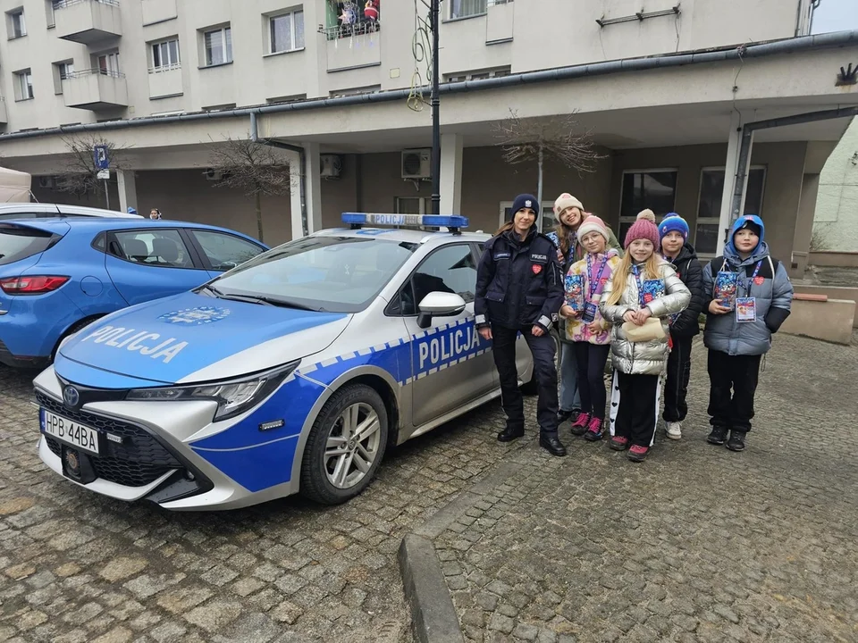 Kłodzko. Policjanci grali razem w WOŚP [zdjęcia] - Zdjęcie główne