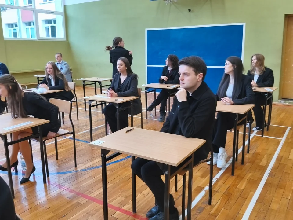 Nowa Ruda. Matury czas start! Dziś egzamin z języka polskiego [galeria]