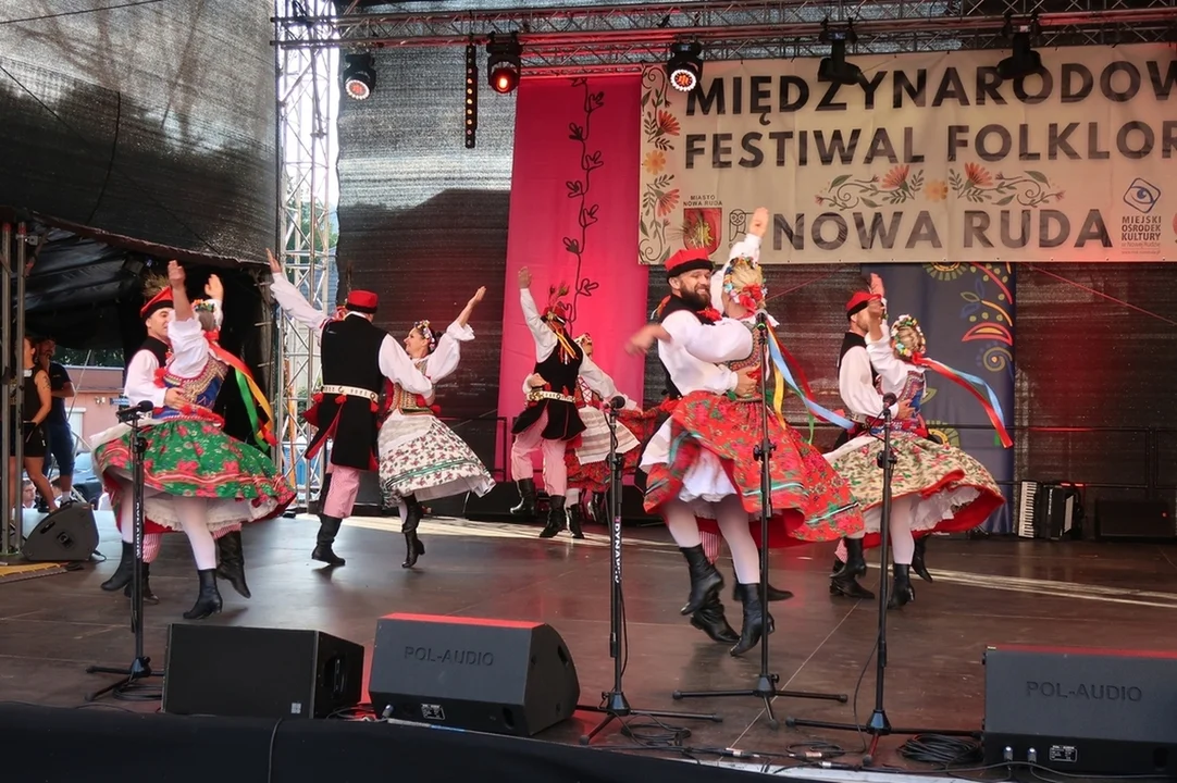 Nowa Ruda. Finał 30. Międzynarodowego Festiwalu Folkloru