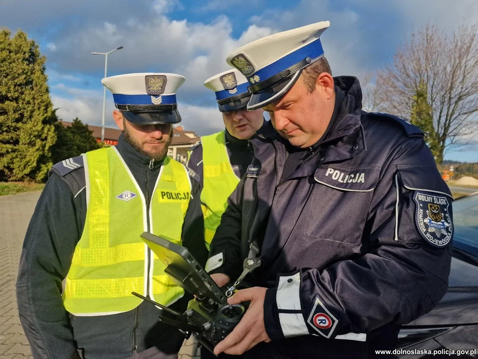 „Bezpieczna ósemka” - policjanci przypominali o bezpieczeństwie na drodze