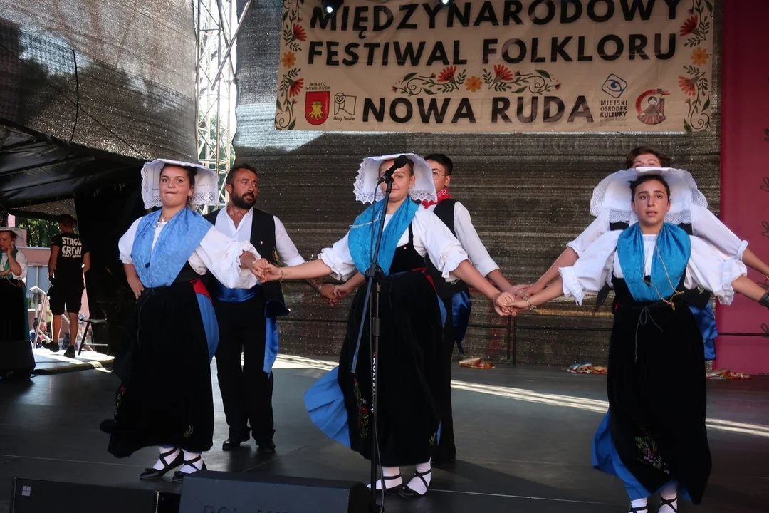 Nowa Ruda. Rozpoczął się Międzynarodowy Festiwal Folkloru [galeria]