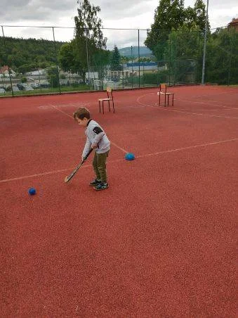 Seniorzy kontra dzieci – międzypokoleniowe zawody sportowe w Polanicy-Zdroju [galeria]