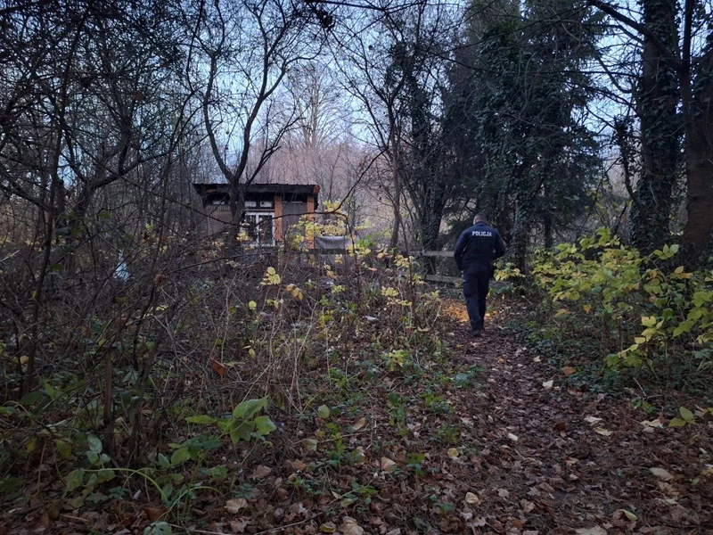 Policja alarmuje: Wystarczy jeden telefon, by uratować człowieka!