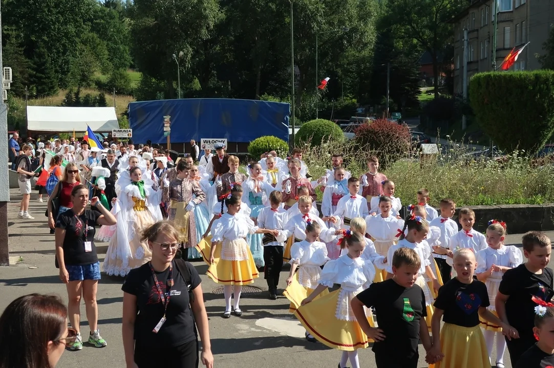 Nowa Ruda. Rozpoczął się Międzynarodowy Festiwal Folkloru [galeria]