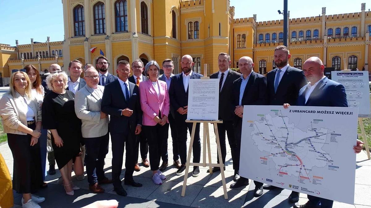 Po Wrocławiu można już jeździć pociągiem z biletem miejskim - Zdjęcie główne