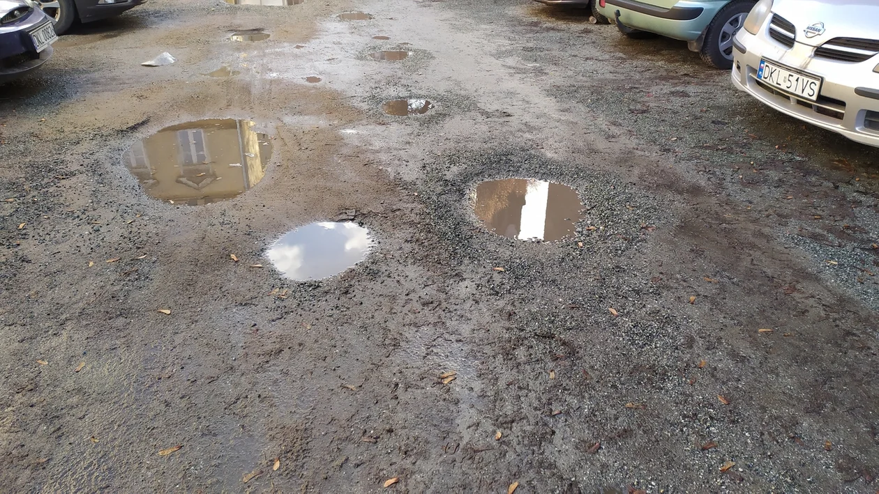 Nowa Ruda. Nie będzie kasy na cząstkowe łatanie dziur dróg w drogach?