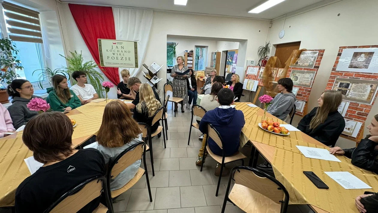 Narodowe Czytanie w Noworudzkiej Szkole Technicznej [galeria]
