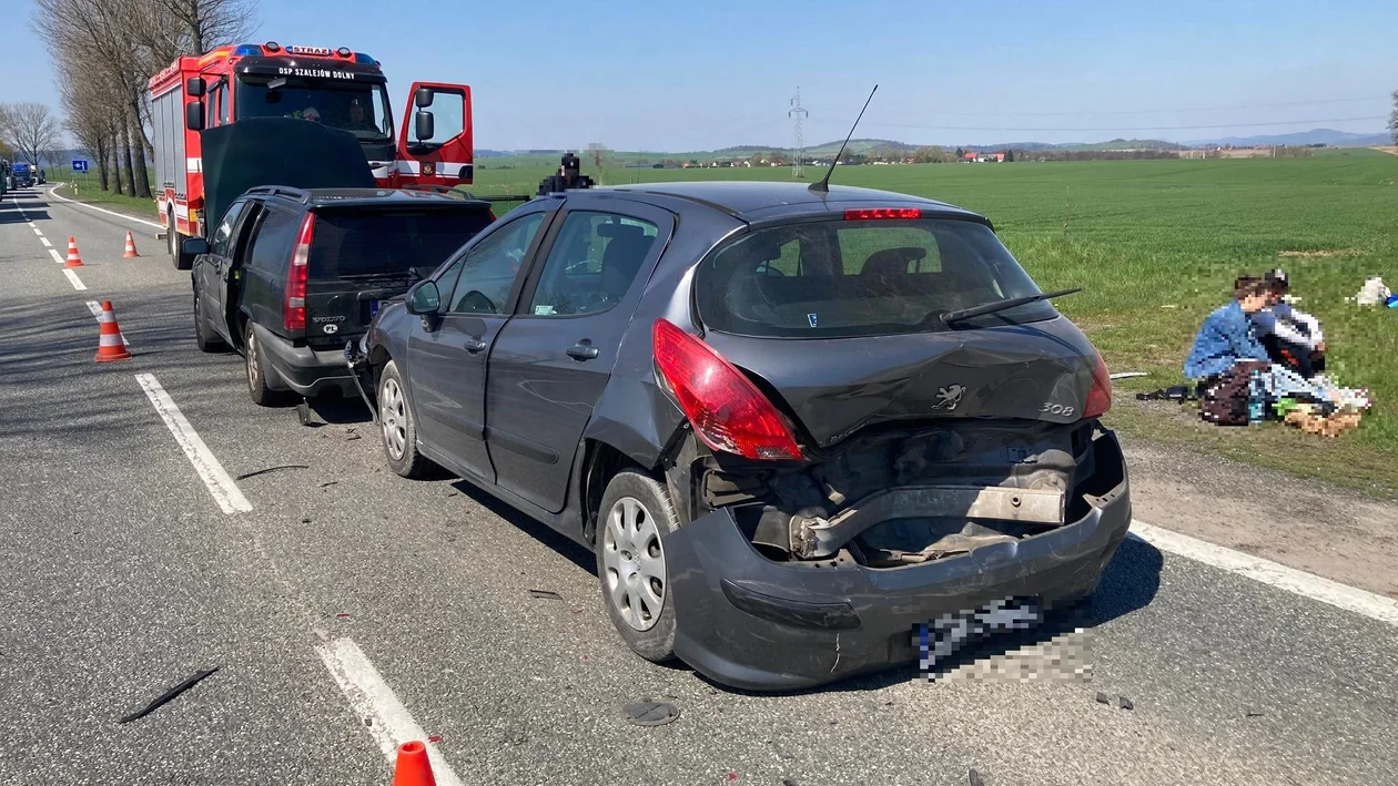 Kolejna kraksa na krajowej ósemce. Jedna osoba trafiła do szpitala