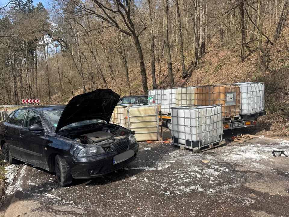 Ścinawka Górna - zderzenie dwóch pojazdów