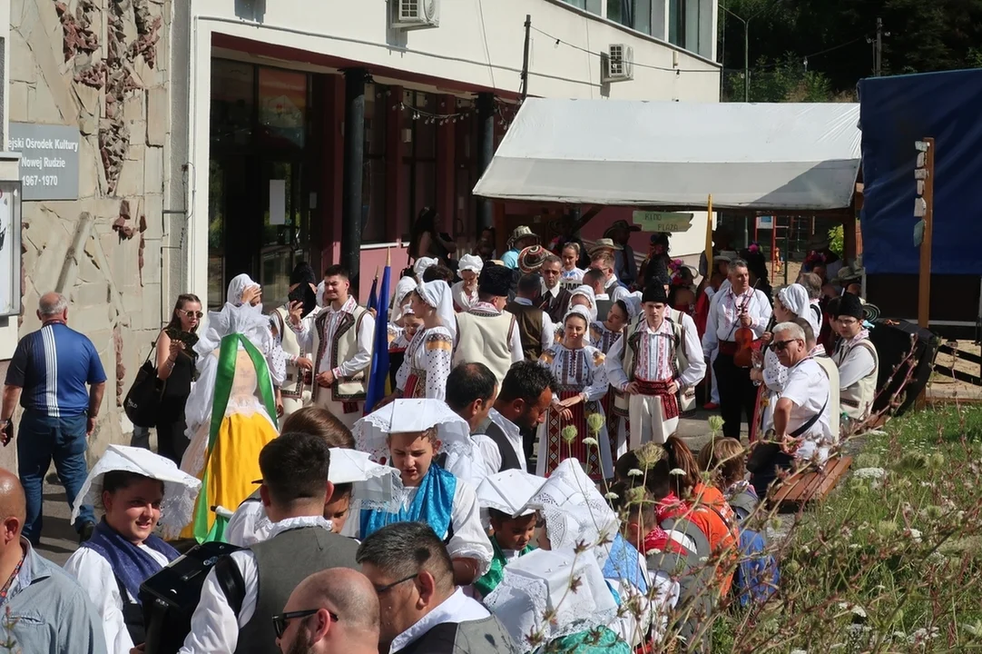 Nowa Ruda. Rozpoczął się Międzynarodowy Festiwal Folkloru [galeria]