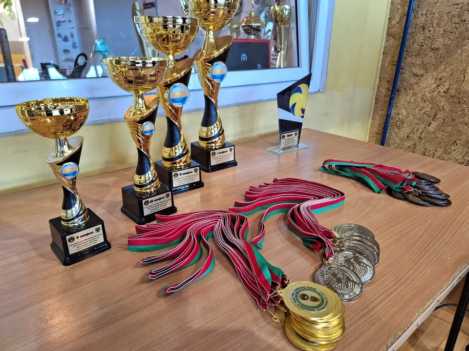 Siatkarki z UKS Wieża Radków ze srebrnym medalem w finale Piłki Siatkowej Kobiet Dolnośląskich Igrzysk LZS