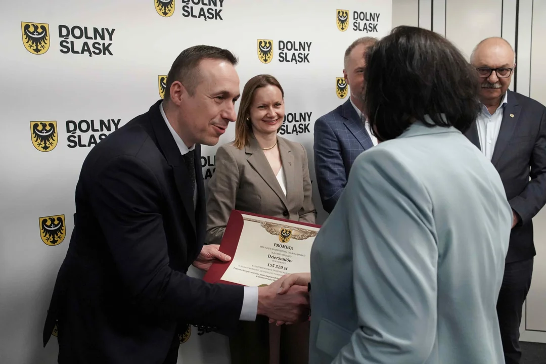 Samorządy z promesami. Czas na konkretne działania przeciwpowodziowe na Dolnym Śląsku