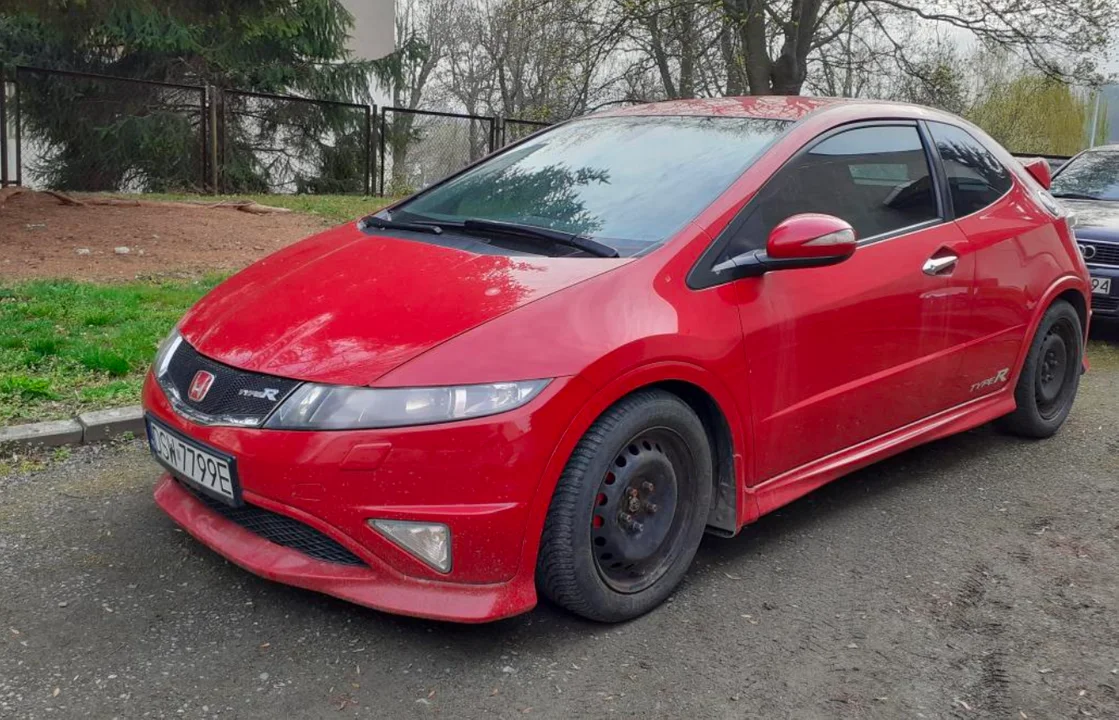 Honda Civic Type R za ułamek wartości [licytacja]