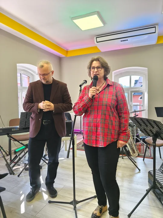 Inauguracja Festiwalu Dzieje Się w Nowej Rudzie. Marek Margielewski, prof. Jan Miodek i Sigit Band w MBP [galeria]