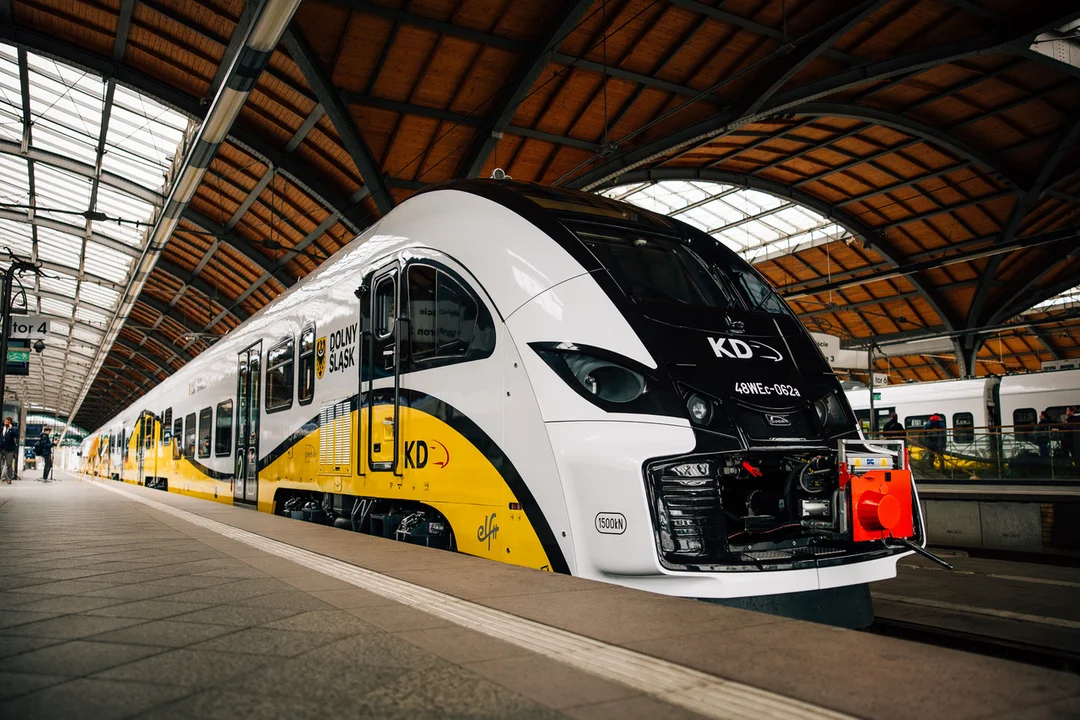 Dolnośląska kolej nabiera rozpędu. Rekordy i inwestycje zmieniają region