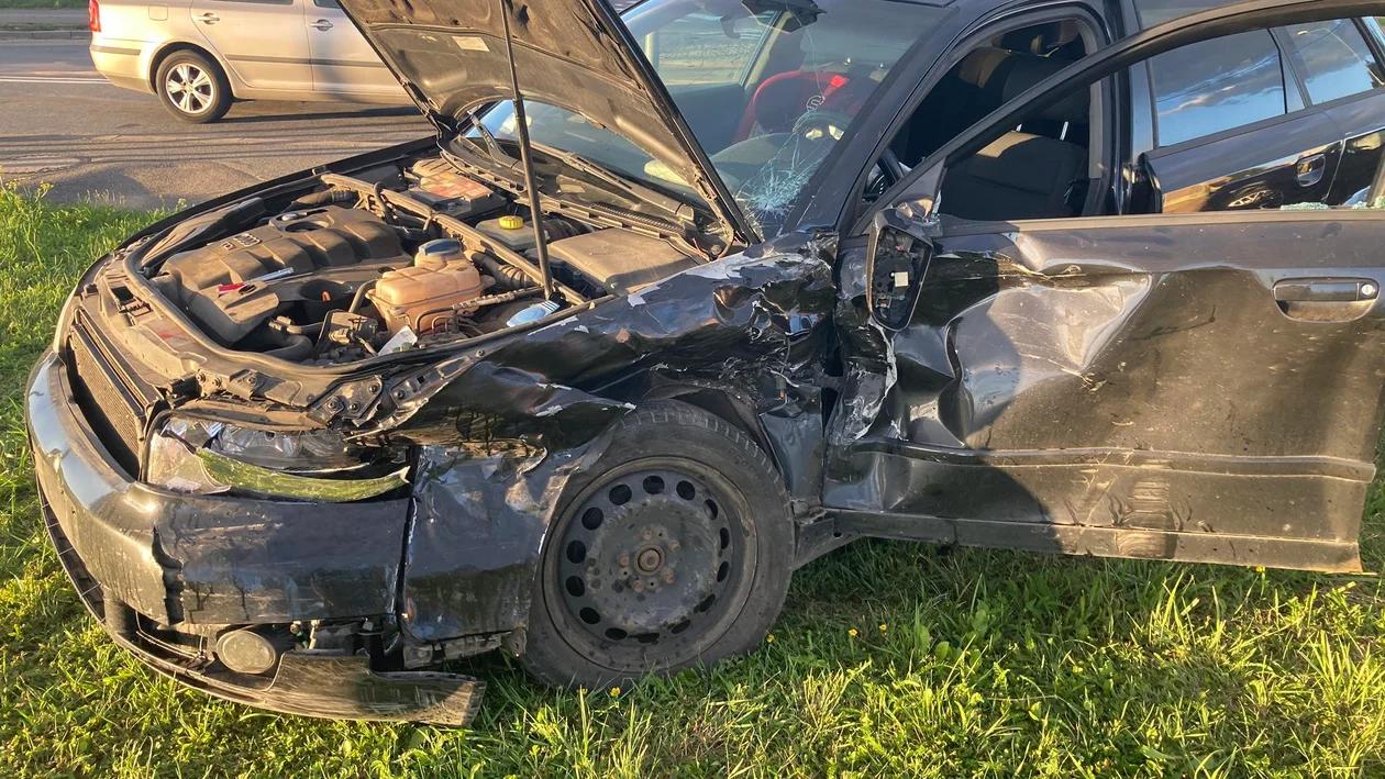 Kolizja na Zajęczej i Objazdowej. Porsche uderzyło w Audi