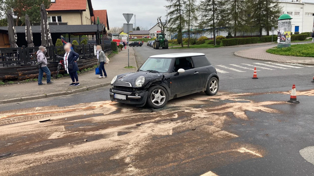 Kłodzko. Kolizja przy ul. Spółdzielczej - Zdjęcie główne