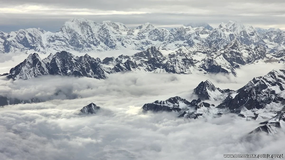 Policjant z Kłodzka zdobył szczyt Ama Dablam w Himalajach