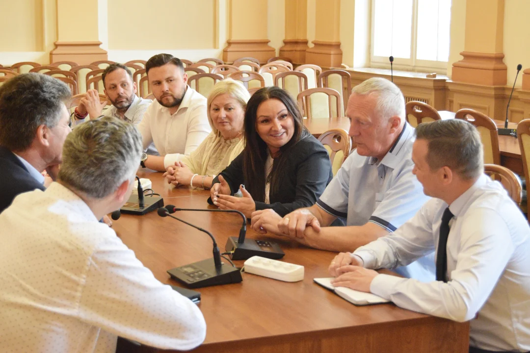 Posłowie Wielichowska i Jaros spotkali się z samorządowcami z naszego regionu