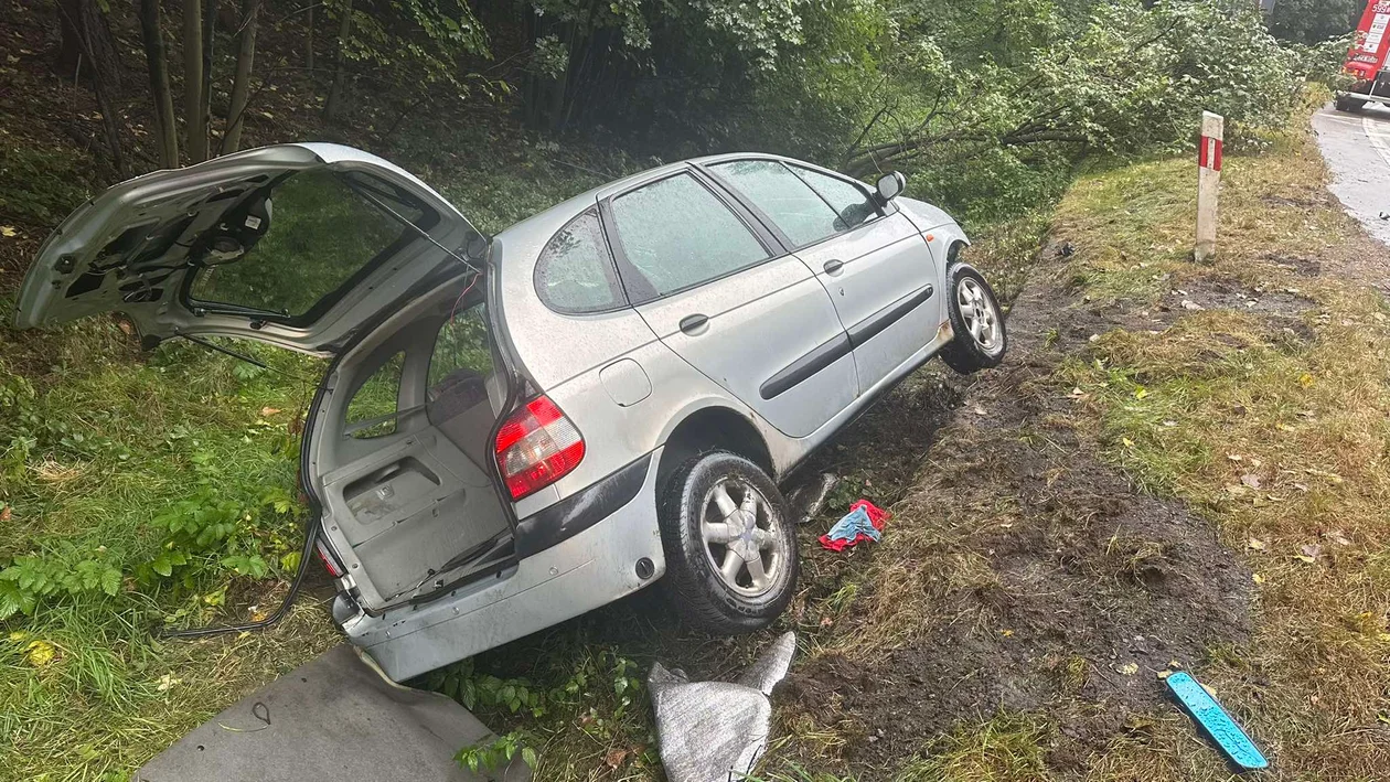 Kolejne zderzenie na krajowej ósemce [zdjęcia]