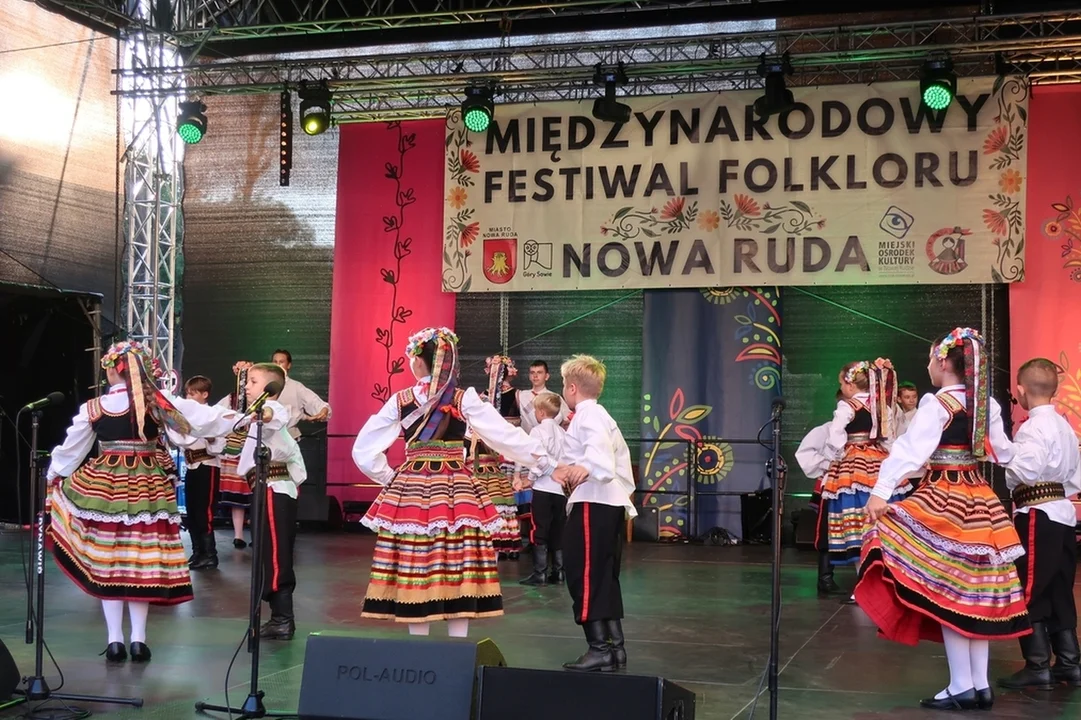 Nowa Ruda. Finał 30. Międzynarodowego Festiwalu Folkloru