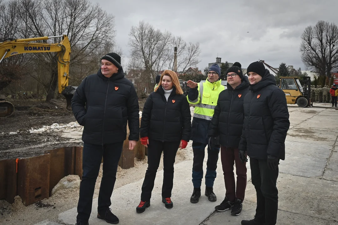 Żołnierze tureccy rozpoczęli montaż mostu tymczasowego w Krosnowicach [zdjęcia]